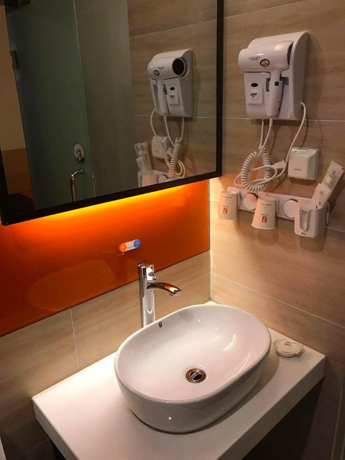 7 Days Premium Chongqing Jiangbei International Airport Branch Hotel Kültér fotó